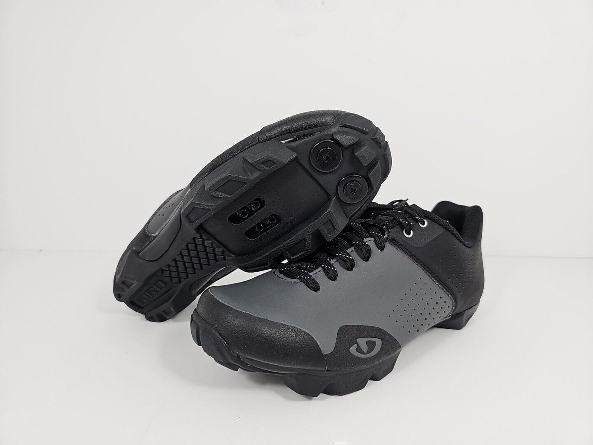 Giro Manta Women's Lace-Up Cycling Shoes | Durable & Stylish